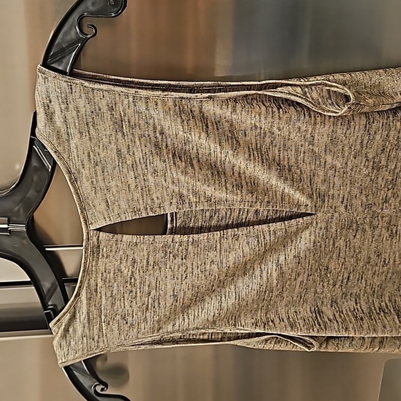 💕SANCTUARY💕 Gold Foil Tank Top with Back Slit Small S NWT - Picture 10 of 15